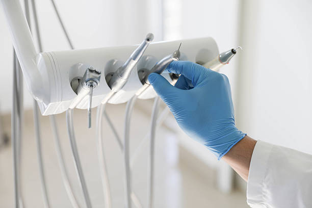Professional Dental Veneers technician working in Port Reading, NJ